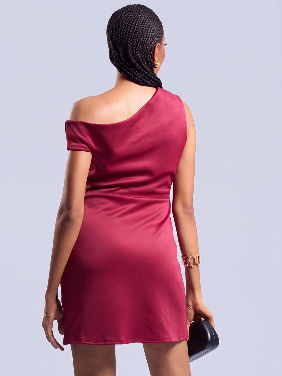 Asos - Robe satinée épaules nues